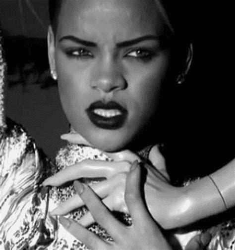 rihanna hot gif|Rihanna Animated GIFs .